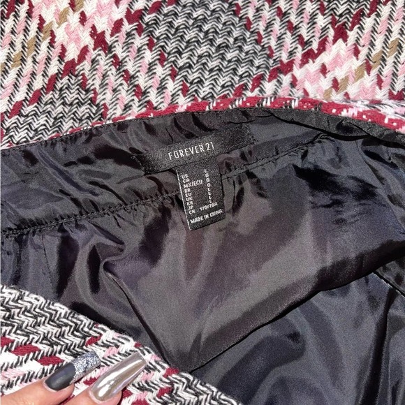 Forever 21 Tweed Asymmetric Mini Skirt in Pink Multi - Picture 12 of 13